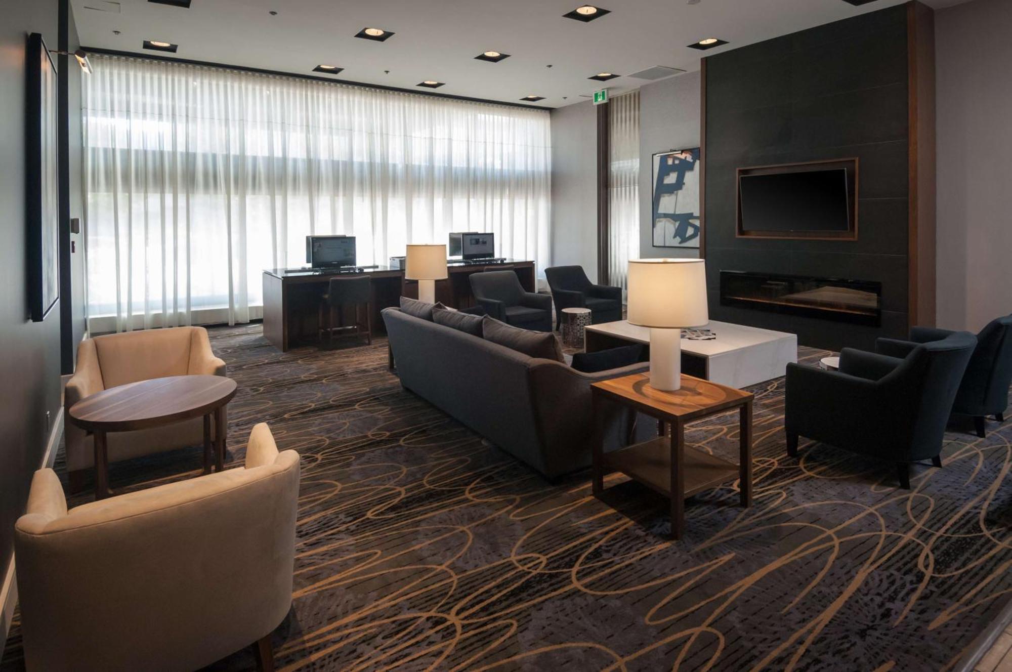 Doubletree By Hilton London Hotel Ngoại thất bức ảnh