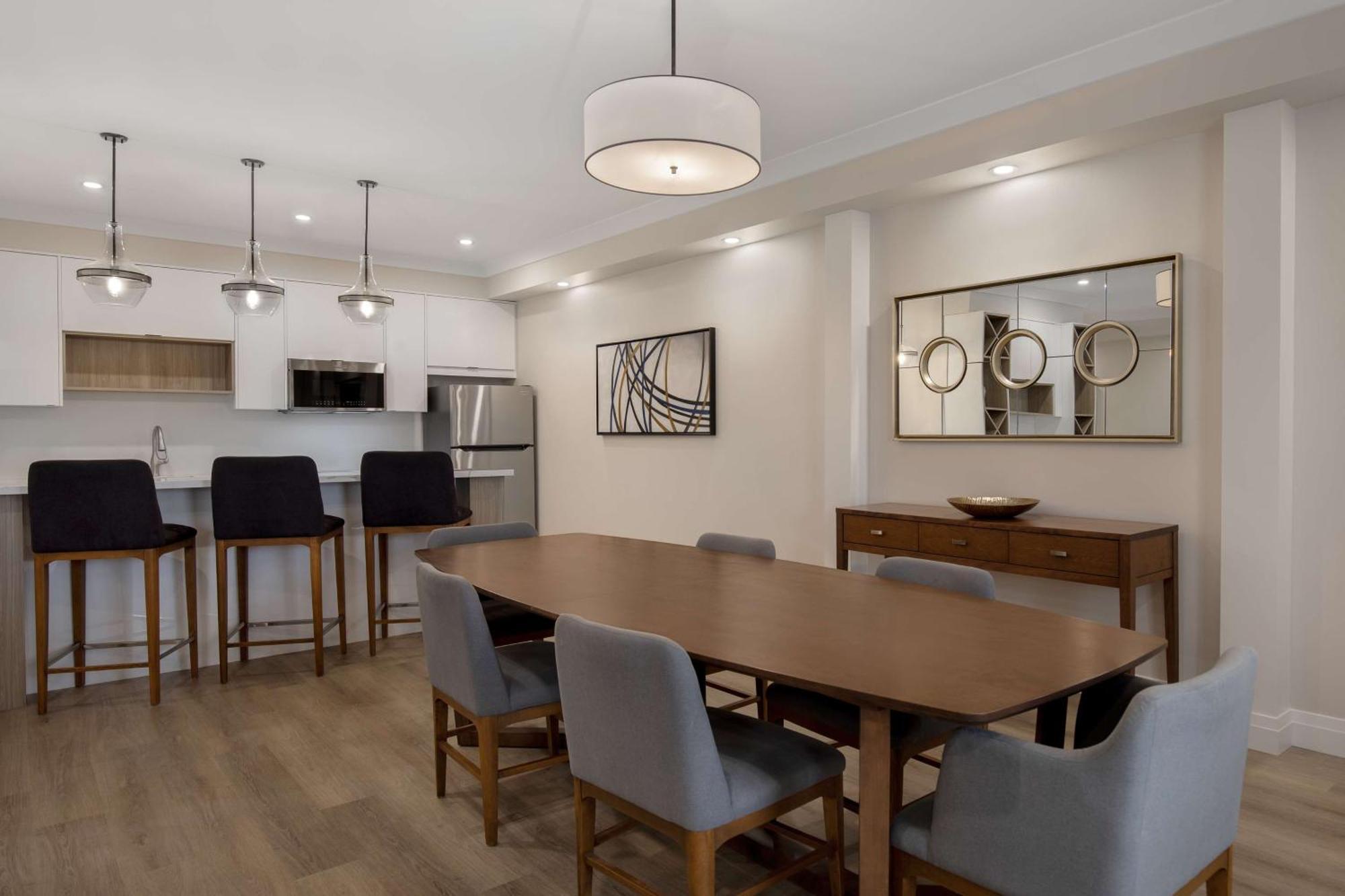 Doubletree By Hilton London Hotel Ngoại thất bức ảnh